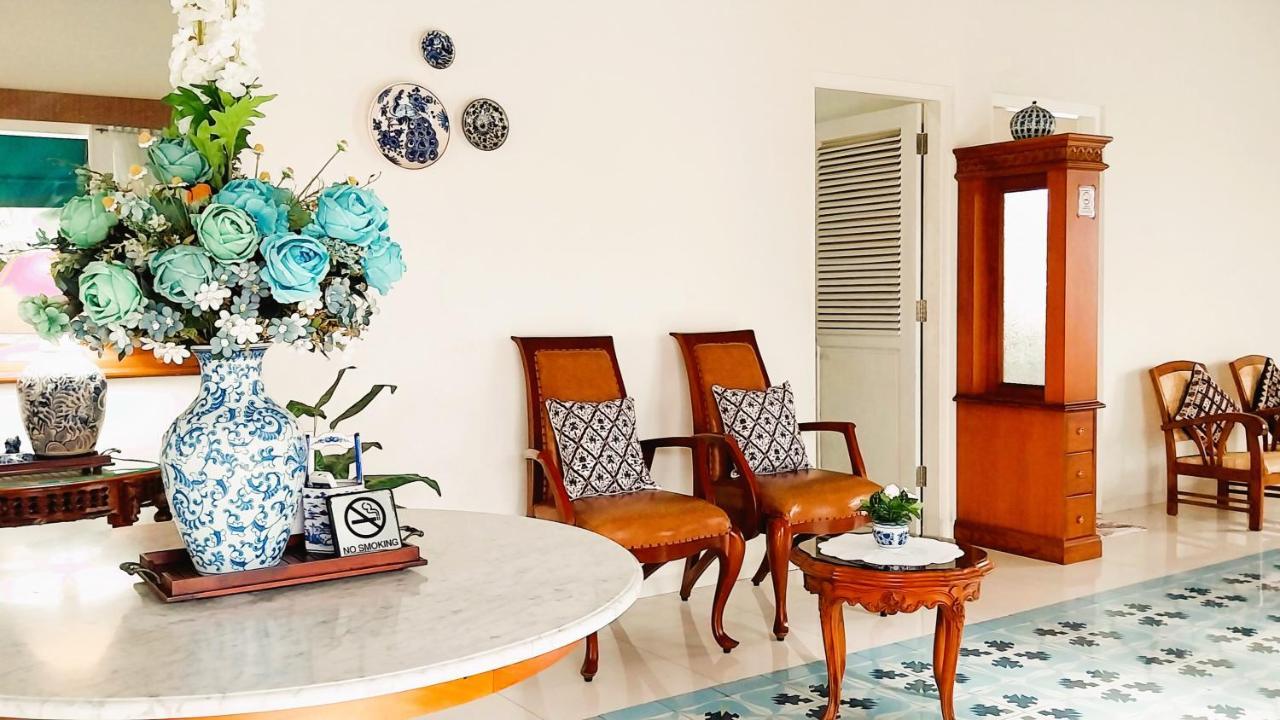 Hotel Surokarsan 9 House Yogyakarta Exterior foto