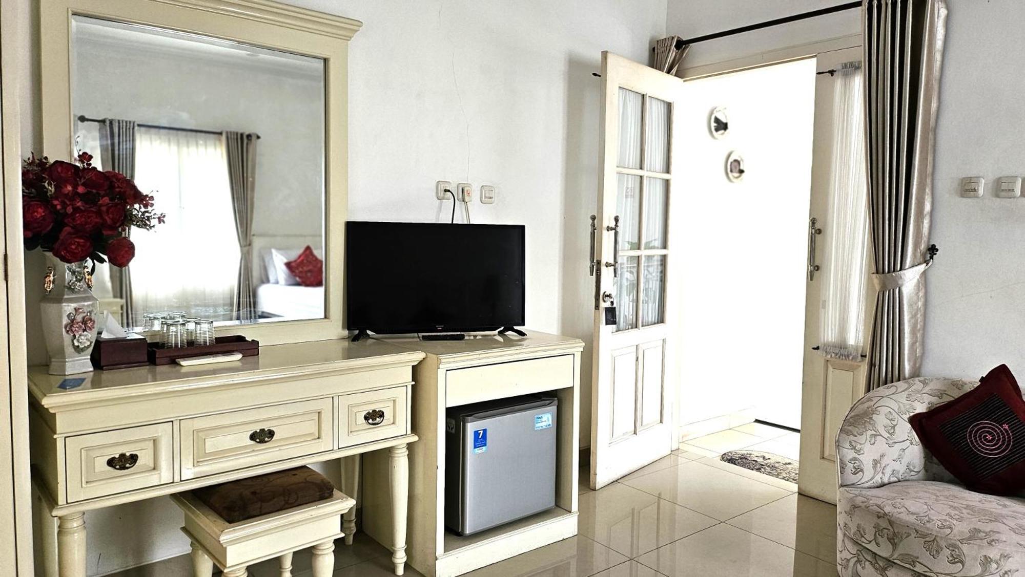 Hotel Surokarsan 9 House Yogyakarta Exterior foto