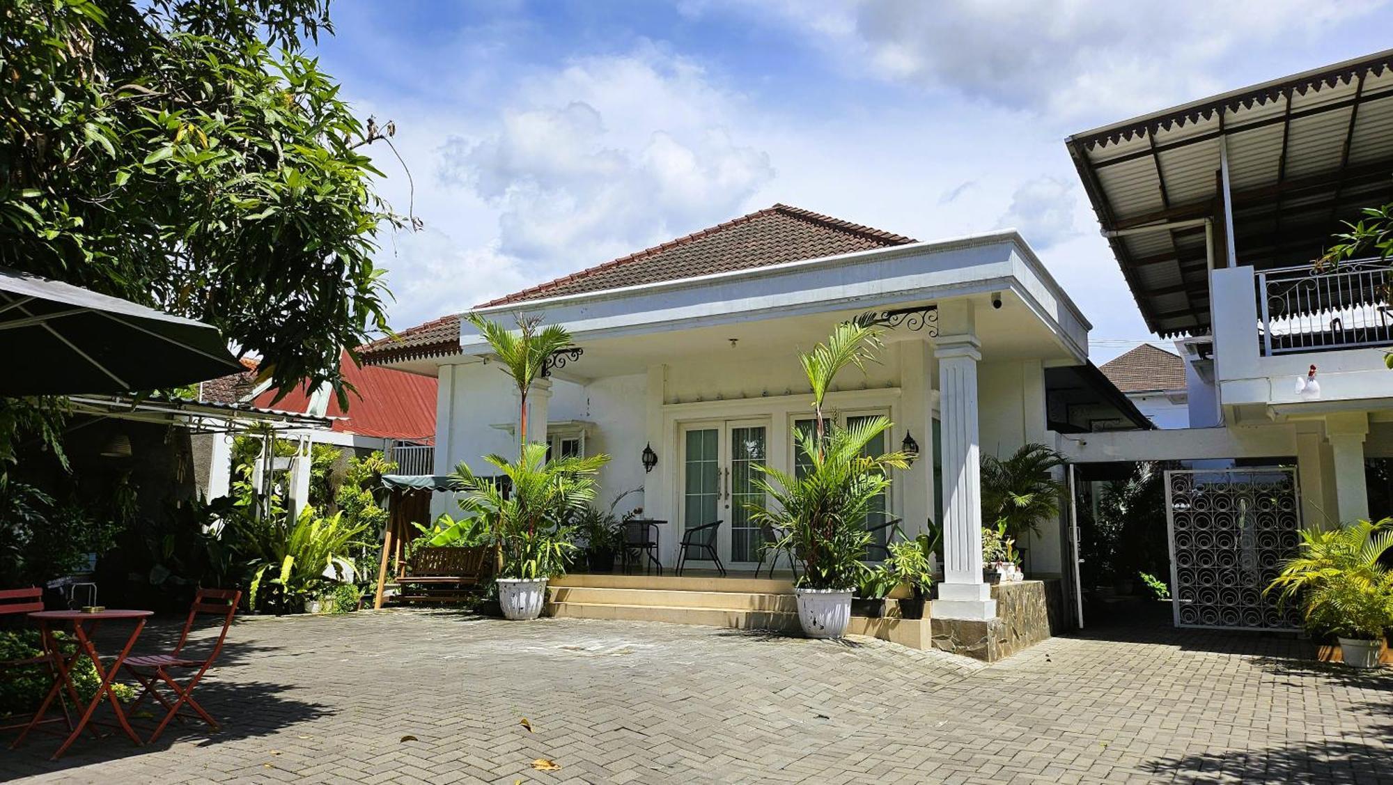 Hotel Surokarsan 9 House Yogyakarta Exterior foto