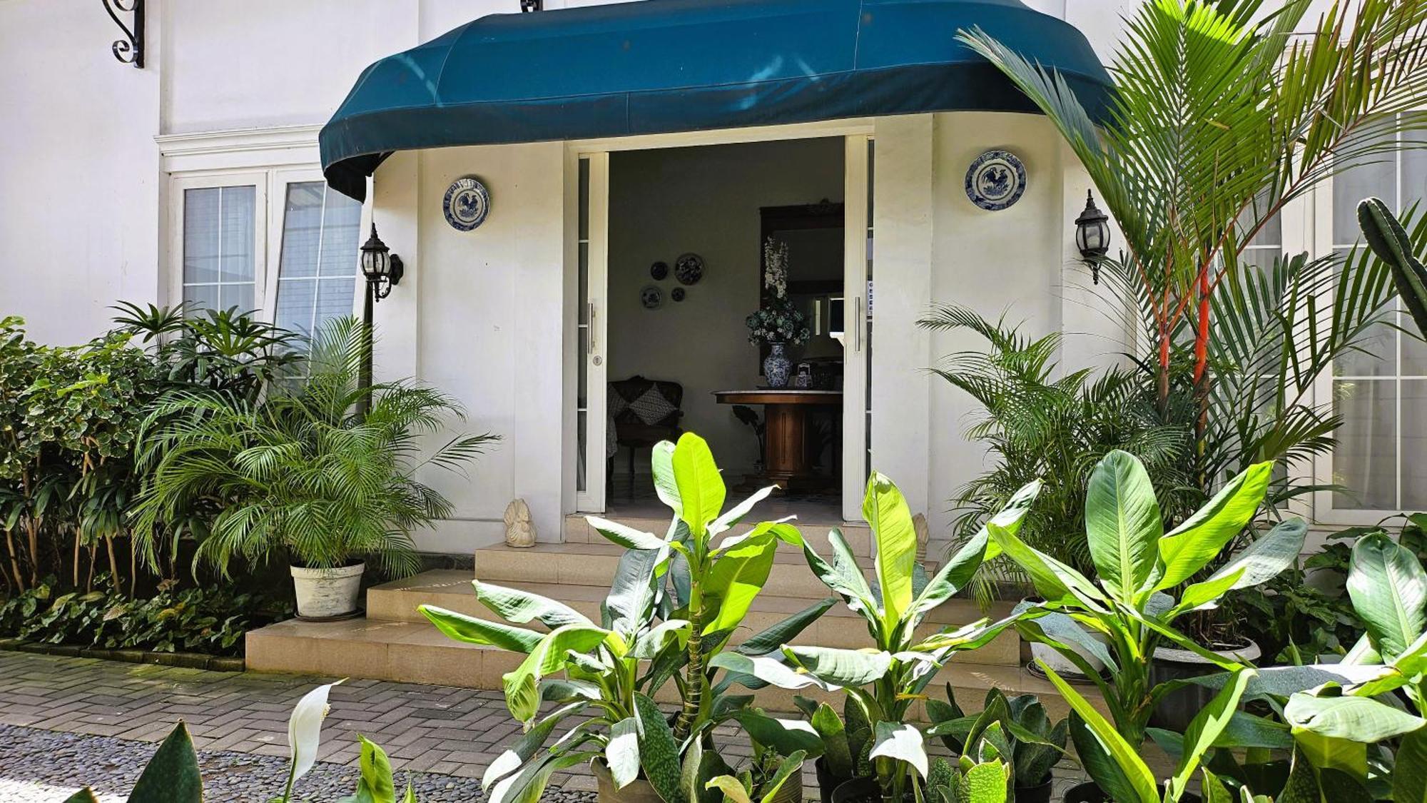 Hotel Surokarsan 9 House Yogyakarta Habitación foto