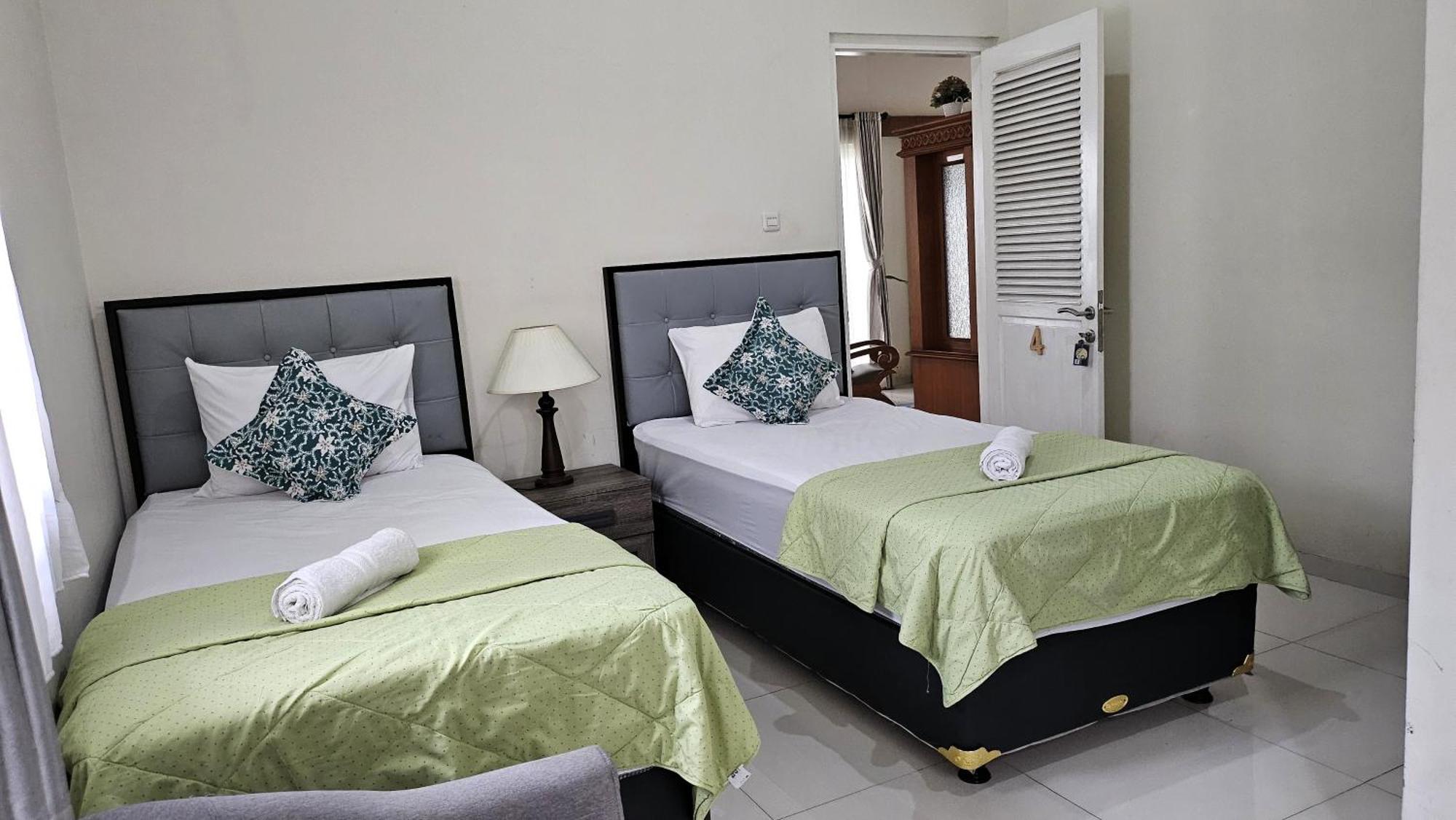 Hotel Surokarsan 9 House Yogyakarta Exterior foto